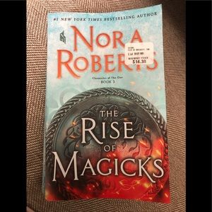 Nora Roberts- The Rise of Magicks